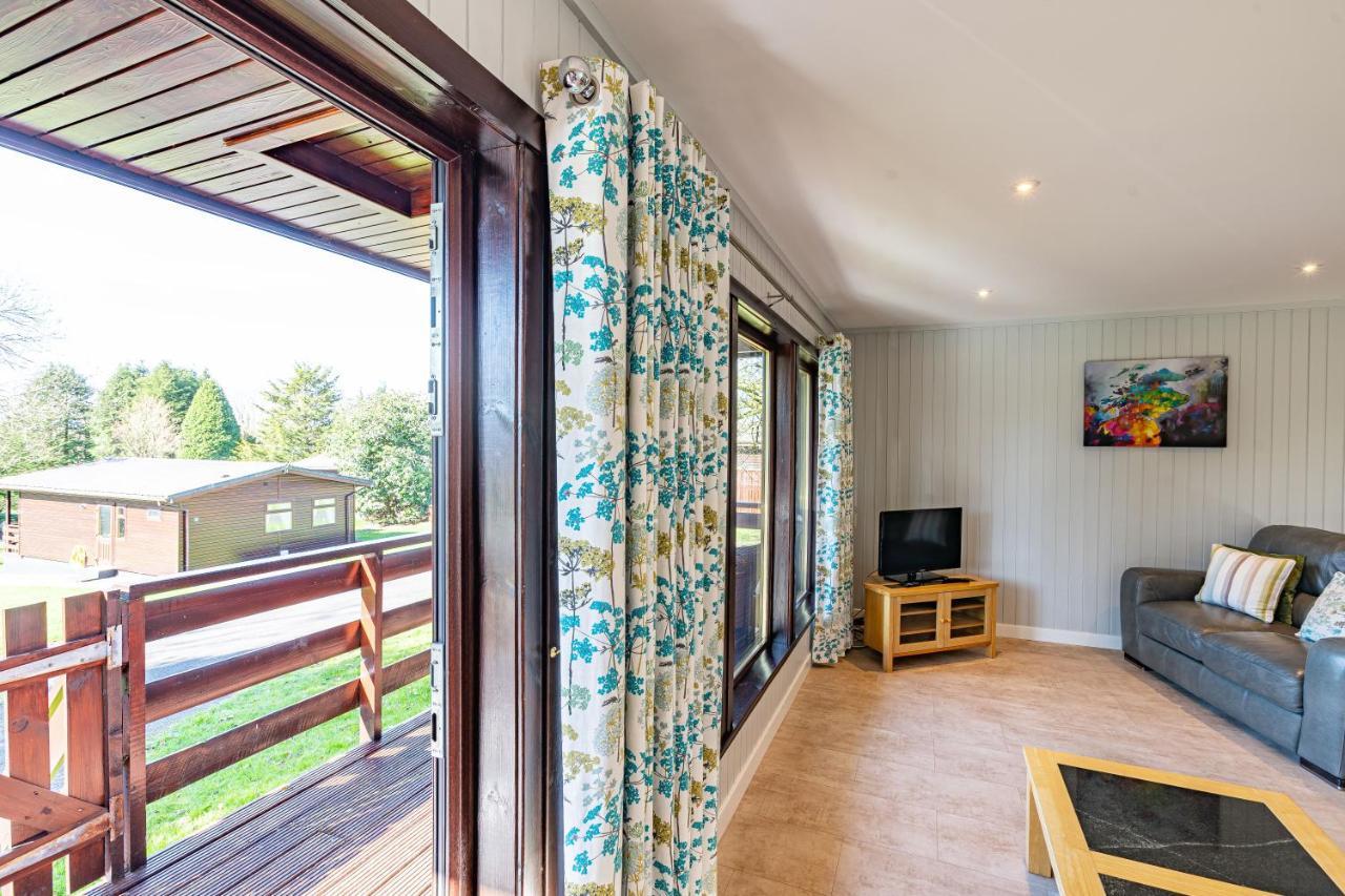 Bluebell Lodge 7 With Hot Tub Newton Stewart Zewnętrze zdjęcie